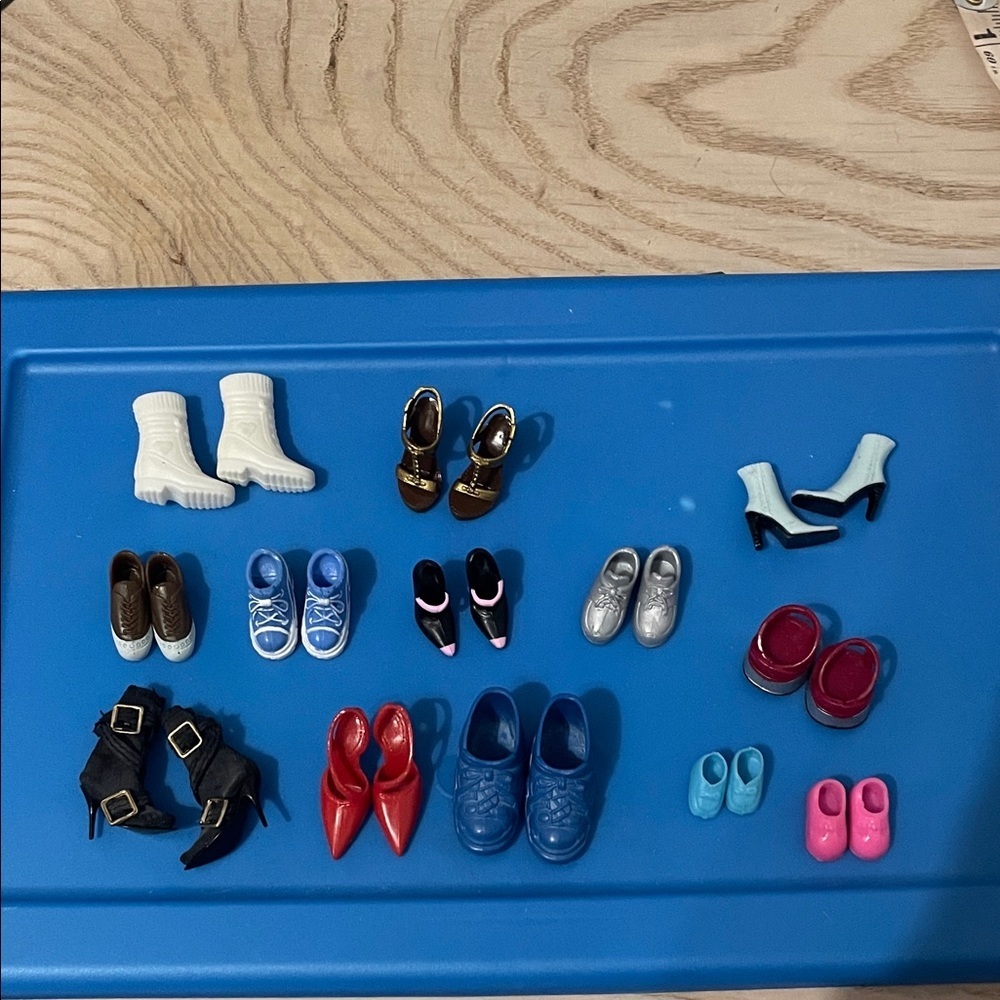 Assorted Doll Shoes Lot - Multicolor Miniature Shoes - Bratz & Barbie